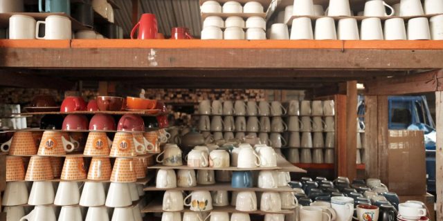 piring keramik Jepang